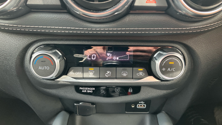 Nissan Juke 1.0 DiG-T N-Connecta 5dr Petrol Hatchback